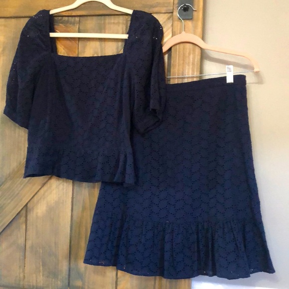 Draper James Navy Blue Eyelet Set - Picture 1 of 5